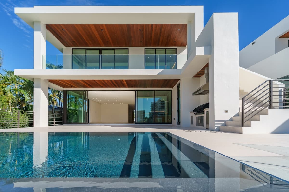 77 Palm Isle Drive, Palm Island